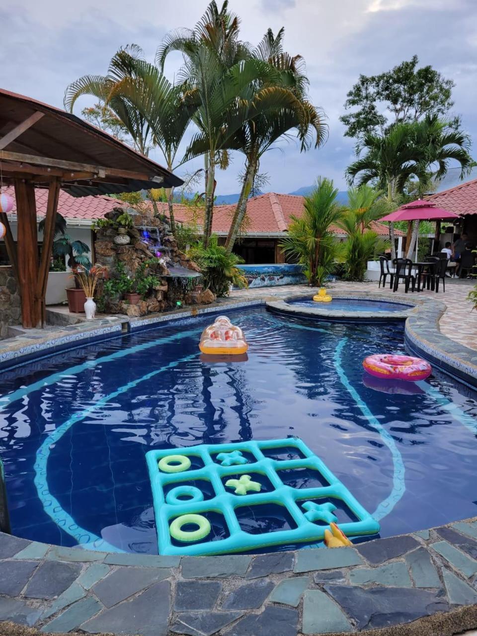 La Casa De La Abuela Sucua