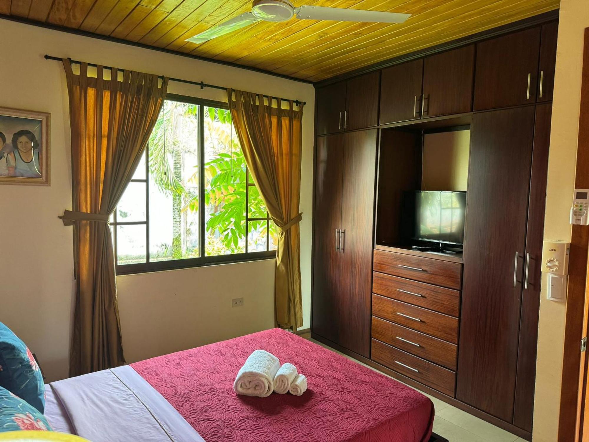 Villa La Casa De La Abuela Sucua